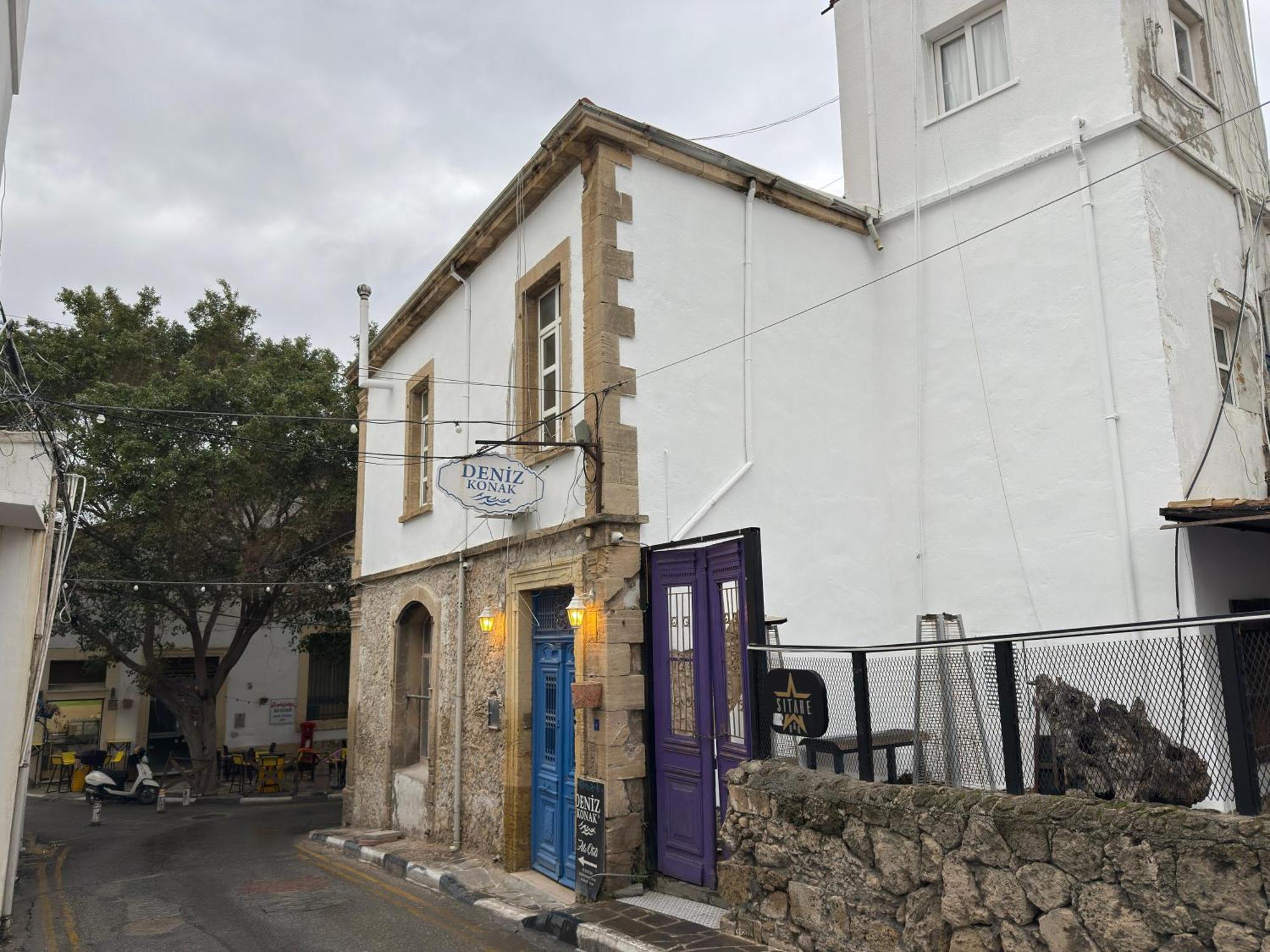 Deniz Konak Boutique Hotel Kerínia Kültér fotó